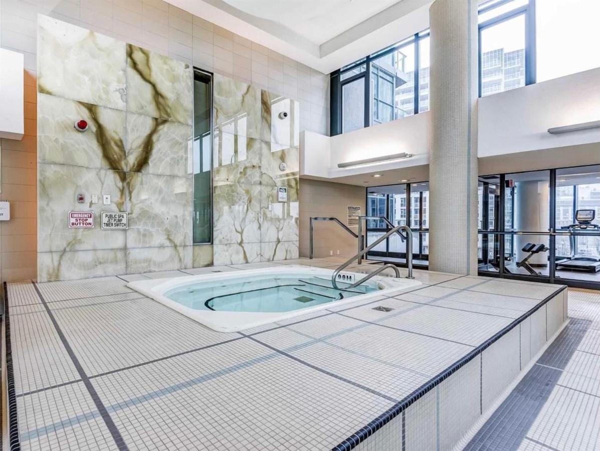 Apartament Downtown Toronto+Free Parking+Cn Tower View Zewnętrze zdjęcie