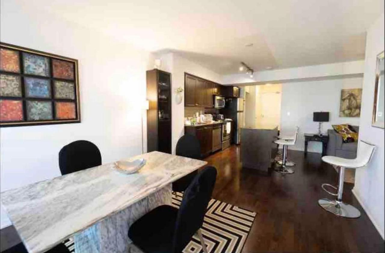 Apartament Downtown Toronto+Free Parking+Cn Tower View Zewnętrze zdjęcie