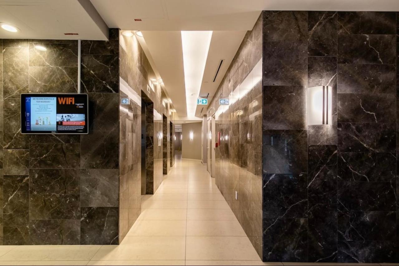 Apartament Downtown Toronto+Free Parking+Cn Tower View Zewnętrze zdjęcie