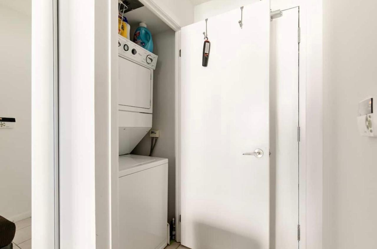 Apartament Downtown Toronto+Free Parking+Cn Tower View Zewnętrze zdjęcie